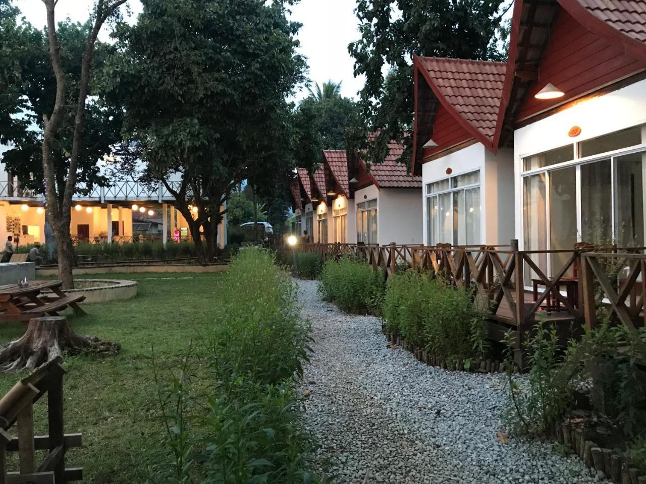 Jungle Paradise Vangvieng - Bungalows Vang Vieng Εξωτερικό φωτογραφία